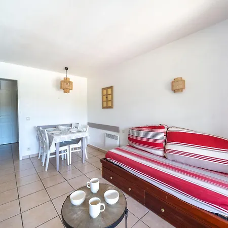 Au Coeur Du Golf De - 4 Pers. - Fr-1-319-644 Apartment Biscarrosse
